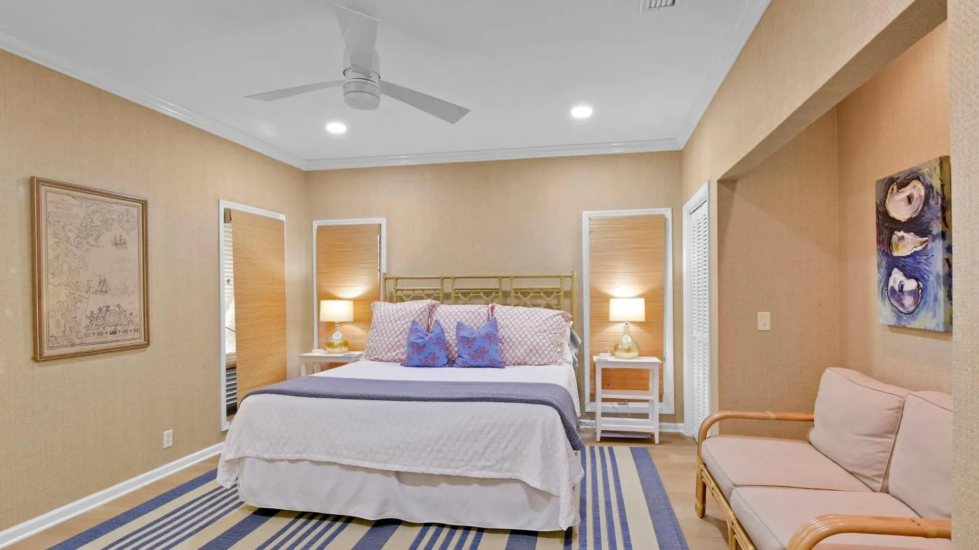 East Beach- Upscale Yet Comfortable With Private Pool