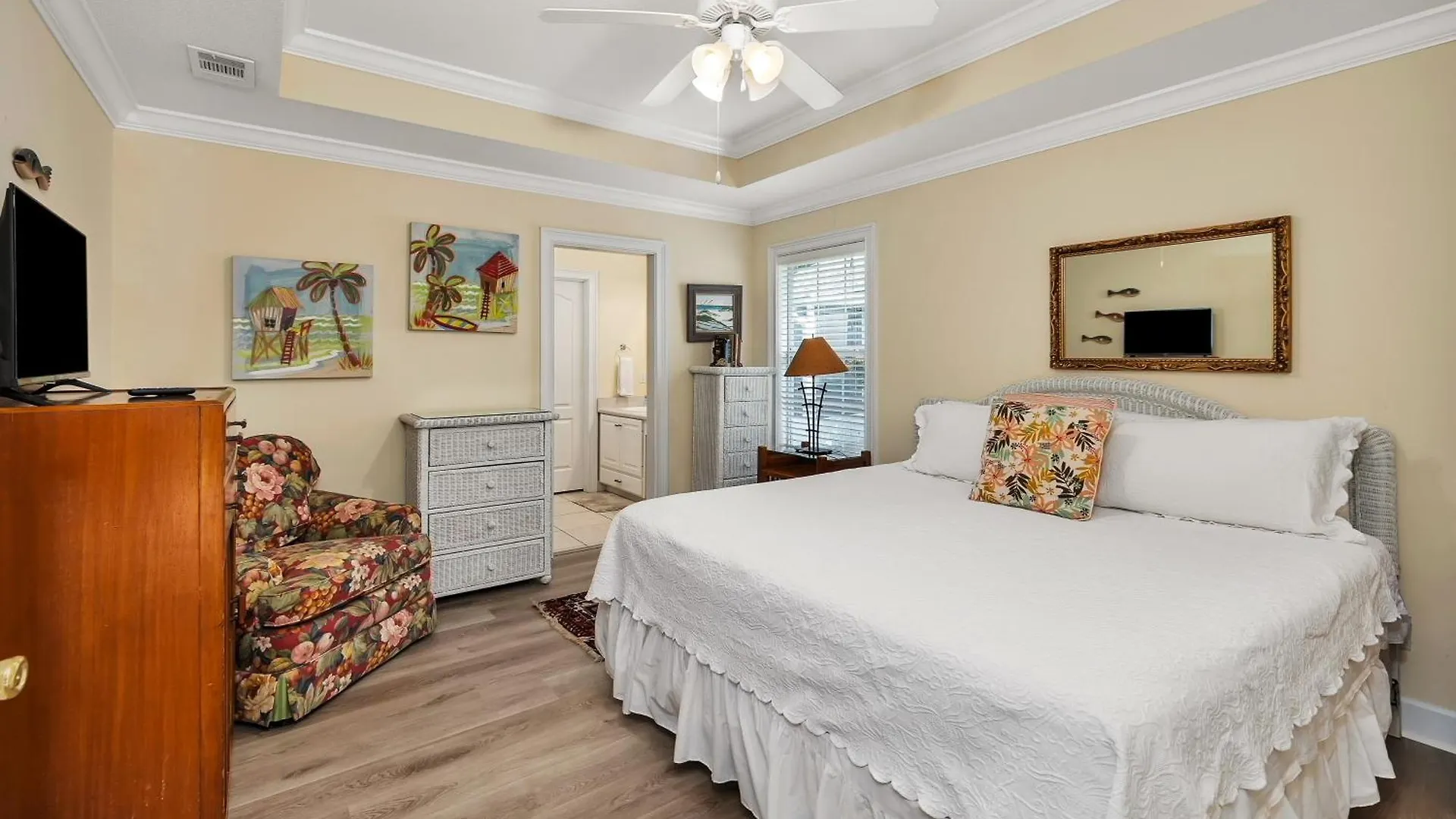 162 Toluca Holiday home *