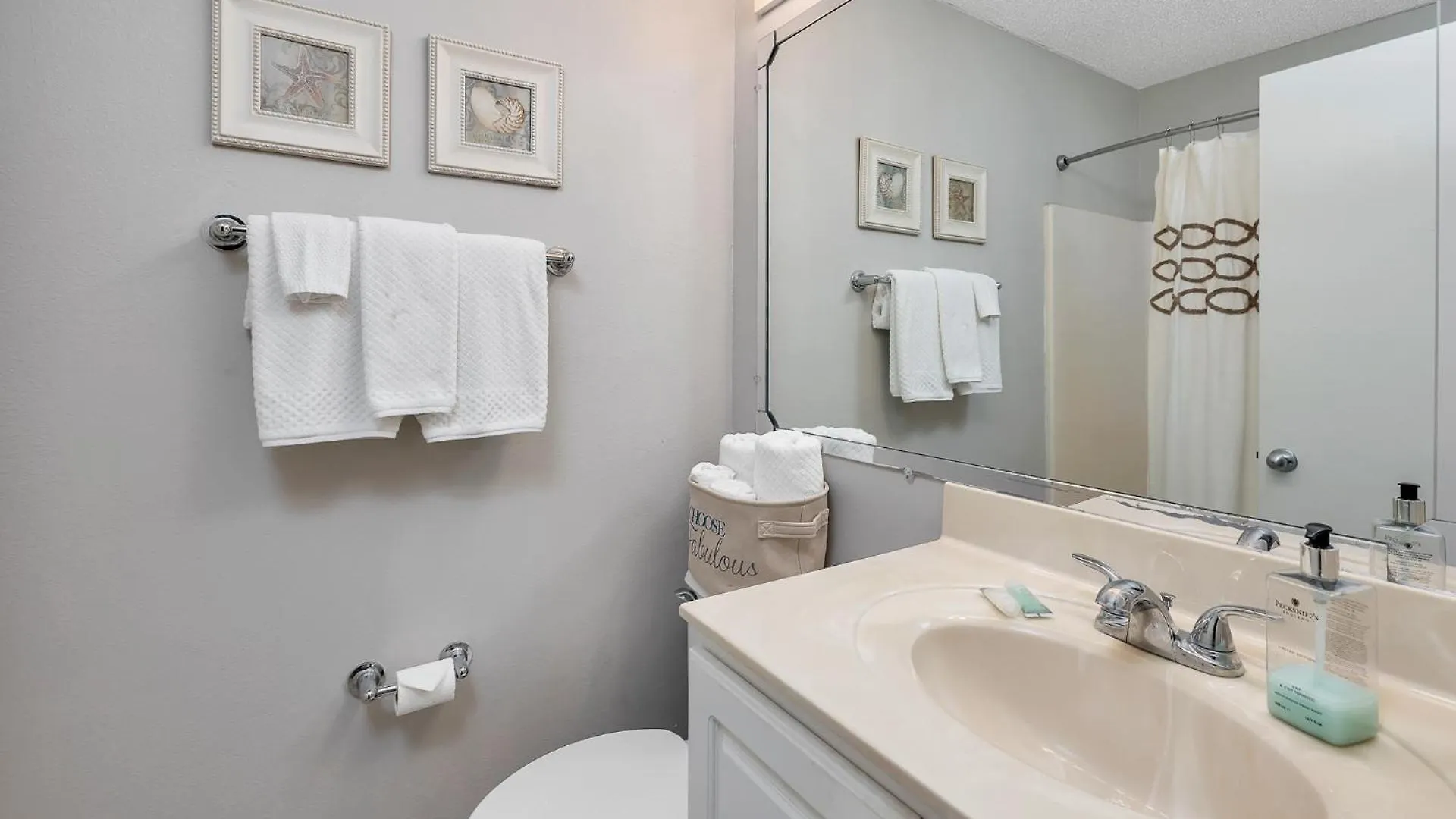 150 South Island Square * St. Simons Island