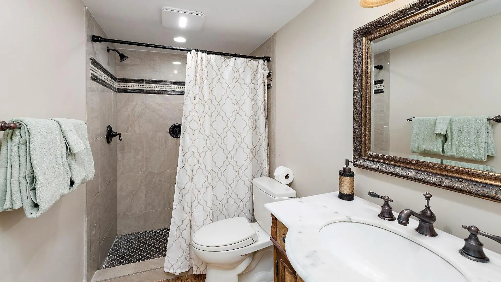 Holiday home Discreet Retreat