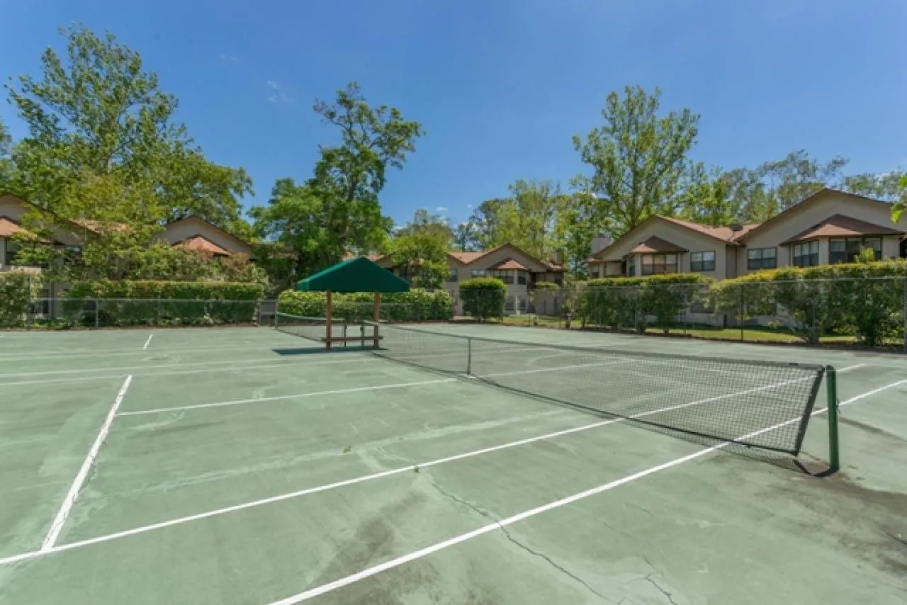 Harbour Oaks 112 *