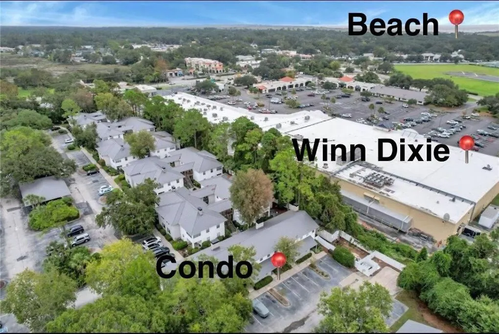 Desirable South End - 5 Minutes To Beach! Walk To Dining/shopping! Holiday home *