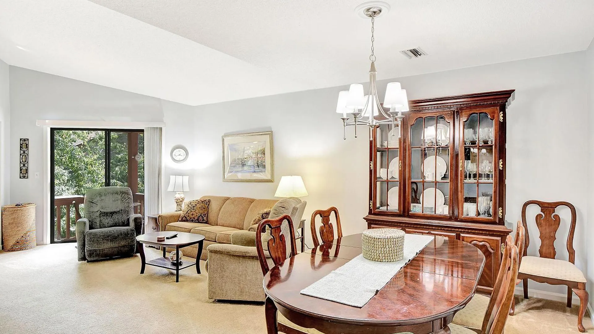 Harbour Oaks 604 *