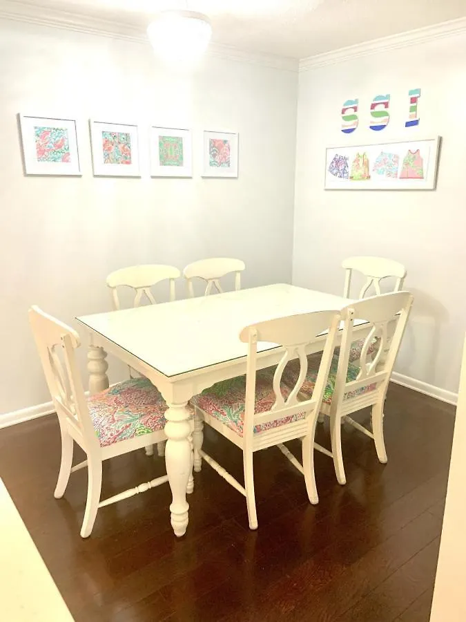 E4 Ocean Walk Two Bedroom Two Bath Sooo Comfortable. Holiday home St. Simons Island