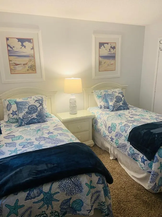 E4 Ocean Walk Two Bedroom Two Bath Sooo Comfortable. Holiday home