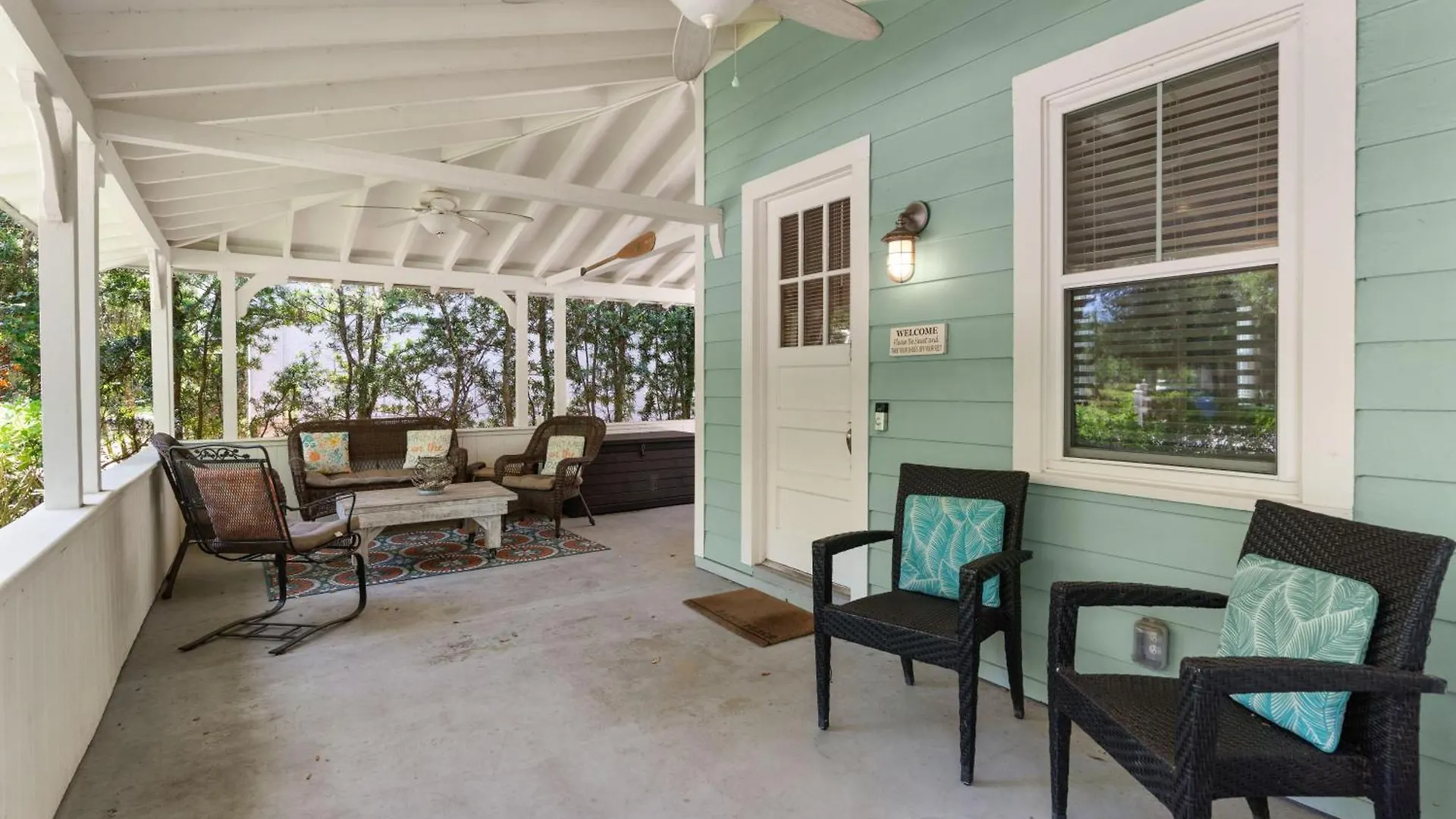 The Porchside - 1725 Bruce Drive * St. Simons Island