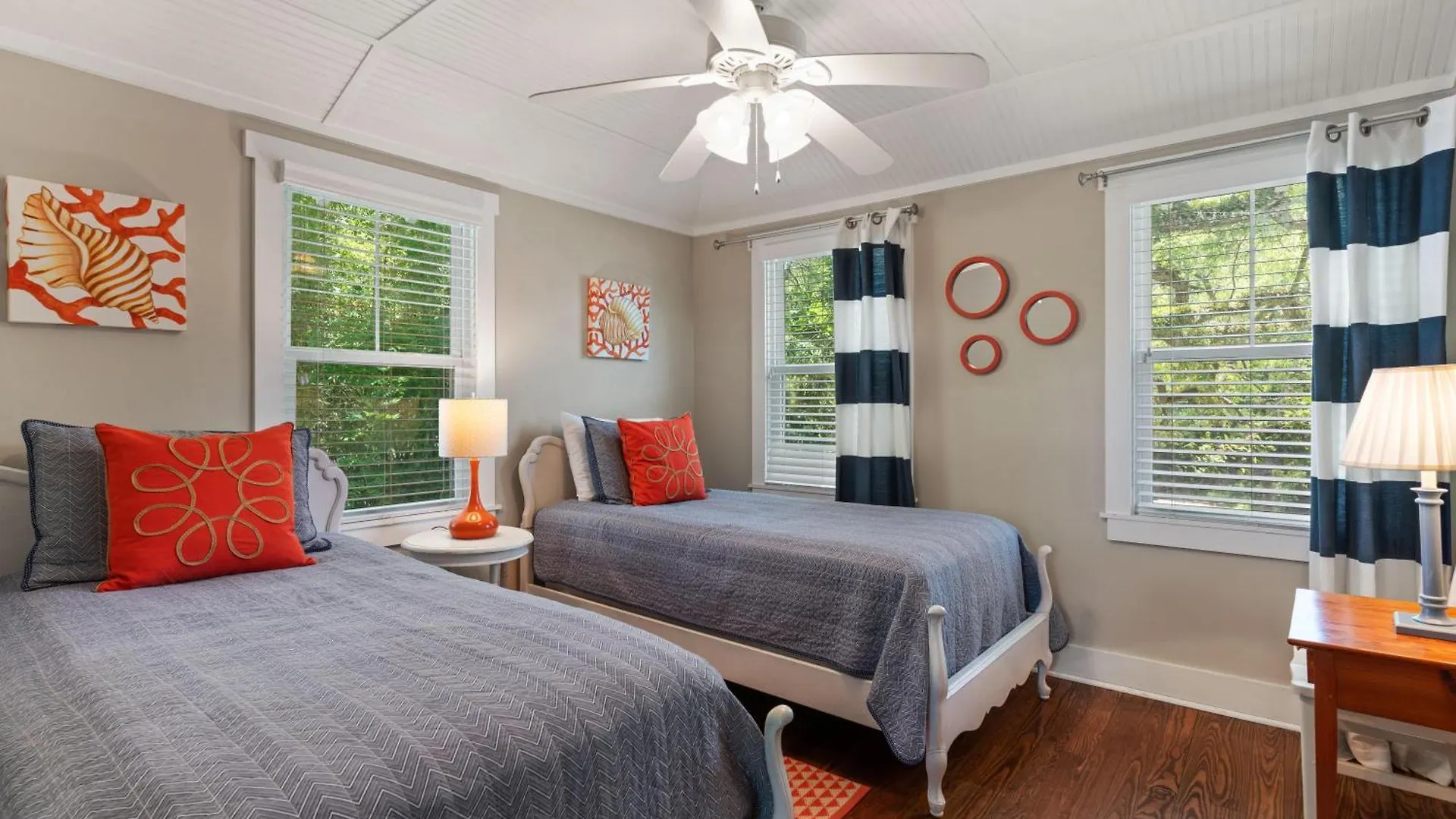 The Porchside - 1725 Bruce Drive St. Simons Island