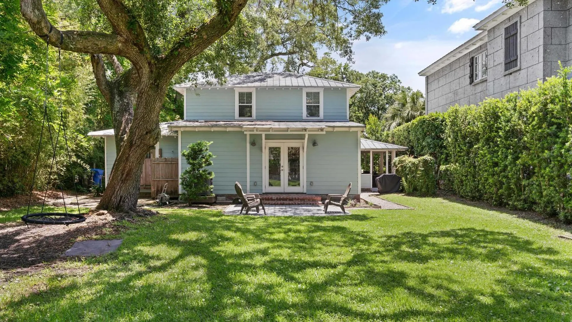 Holiday home The Porchside - 1725 Bruce Drive *