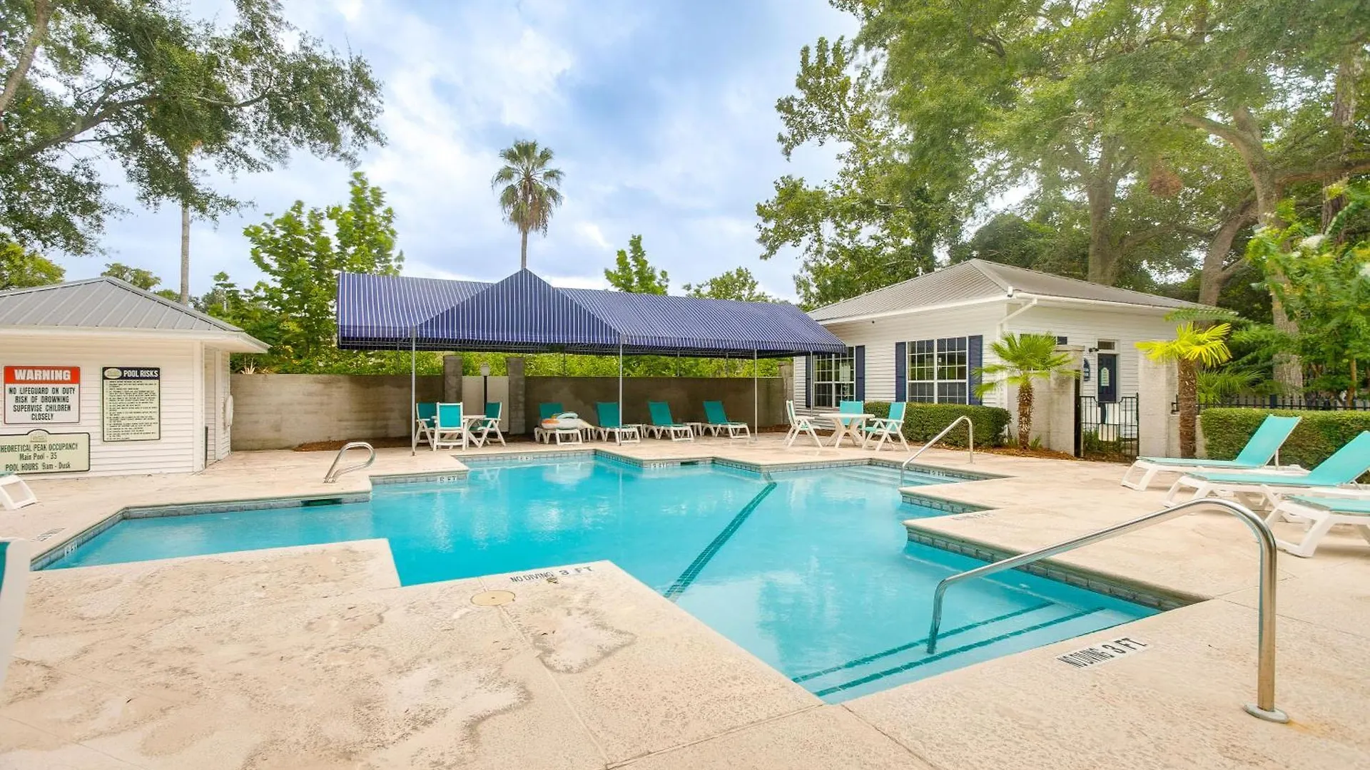 Upscale St Simons Sunroom And Steps To Pool! Apartment St. Simons Island