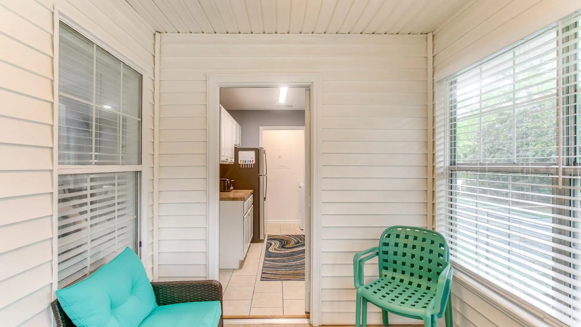 Upscale St Simons Sunroom And Steps To Pool! Apartment