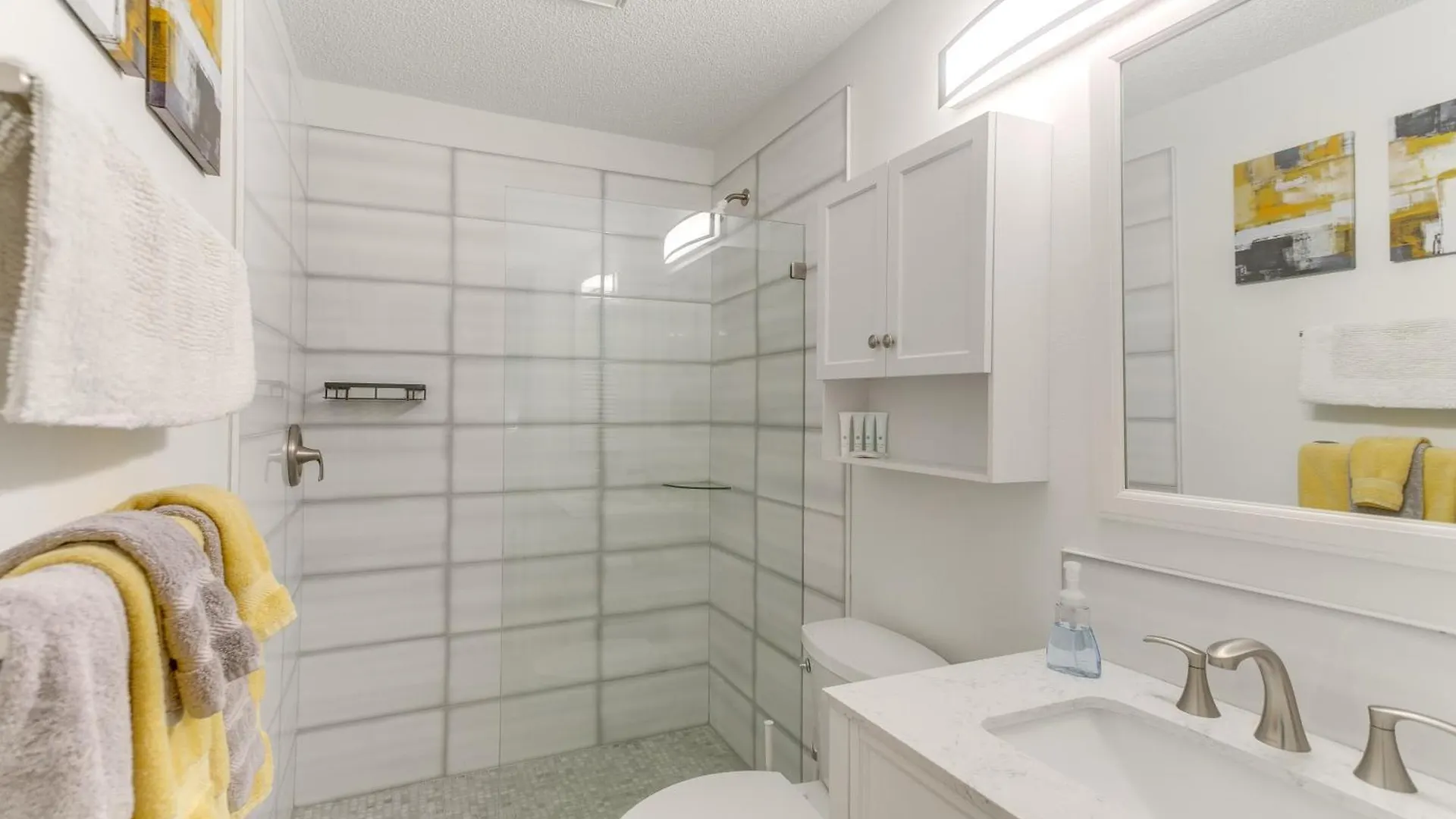 Apartment Upscale St Simons Sunroom And Steps To Pool! St. Simons Island