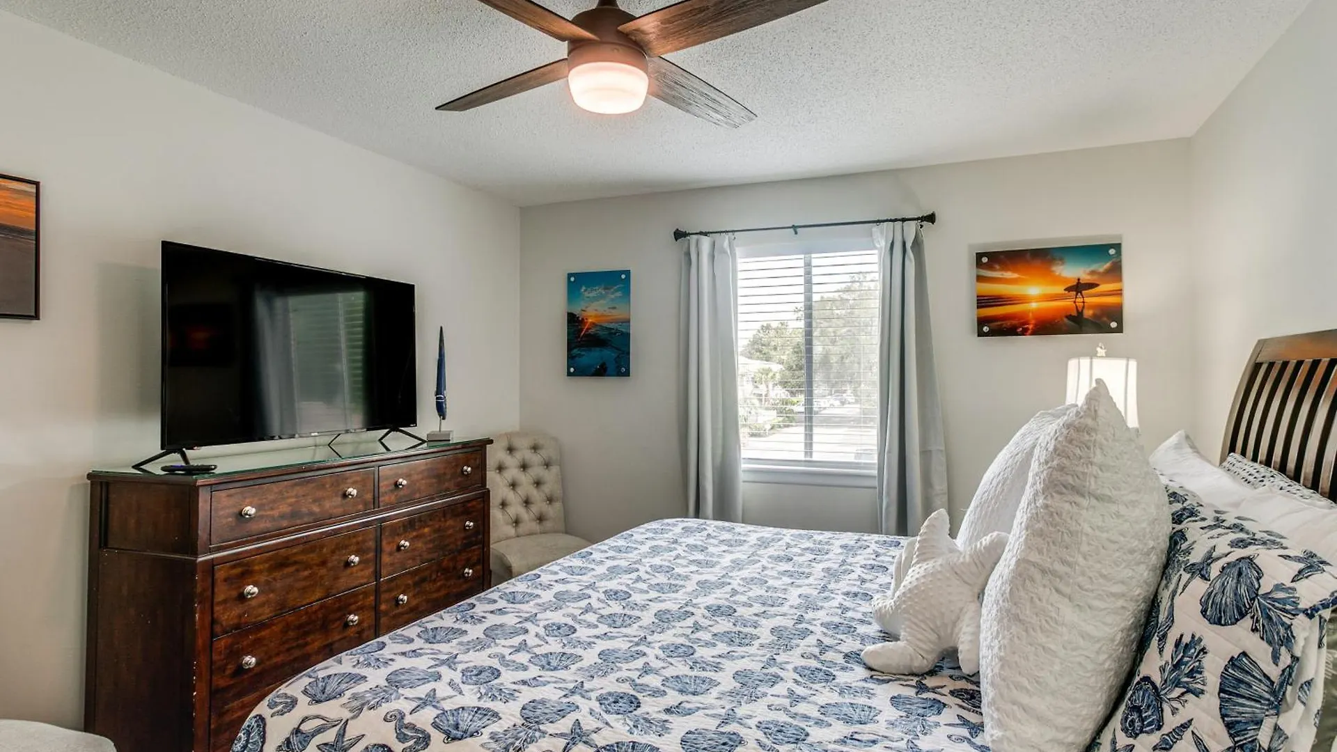 With Amazing Amenities 1 Mi To Beach! Apartment *