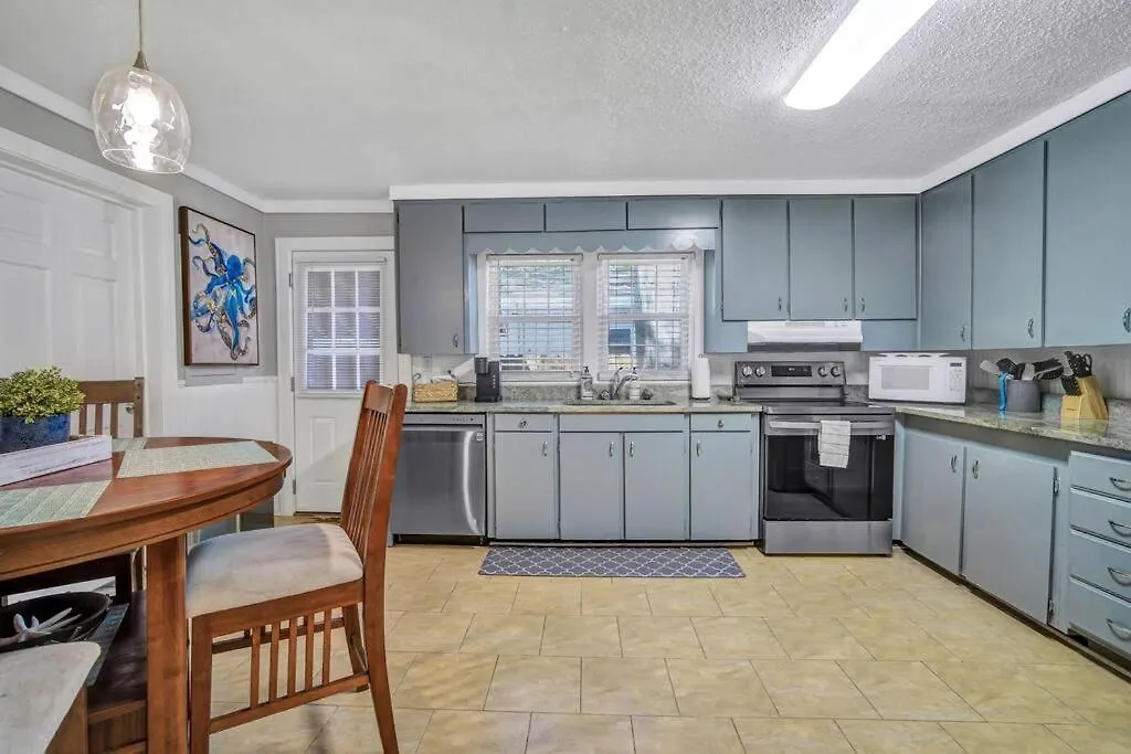 Holiday home Pierside Retreat Saint Simons Island 3br Sleeps 9 St. Simons Island
