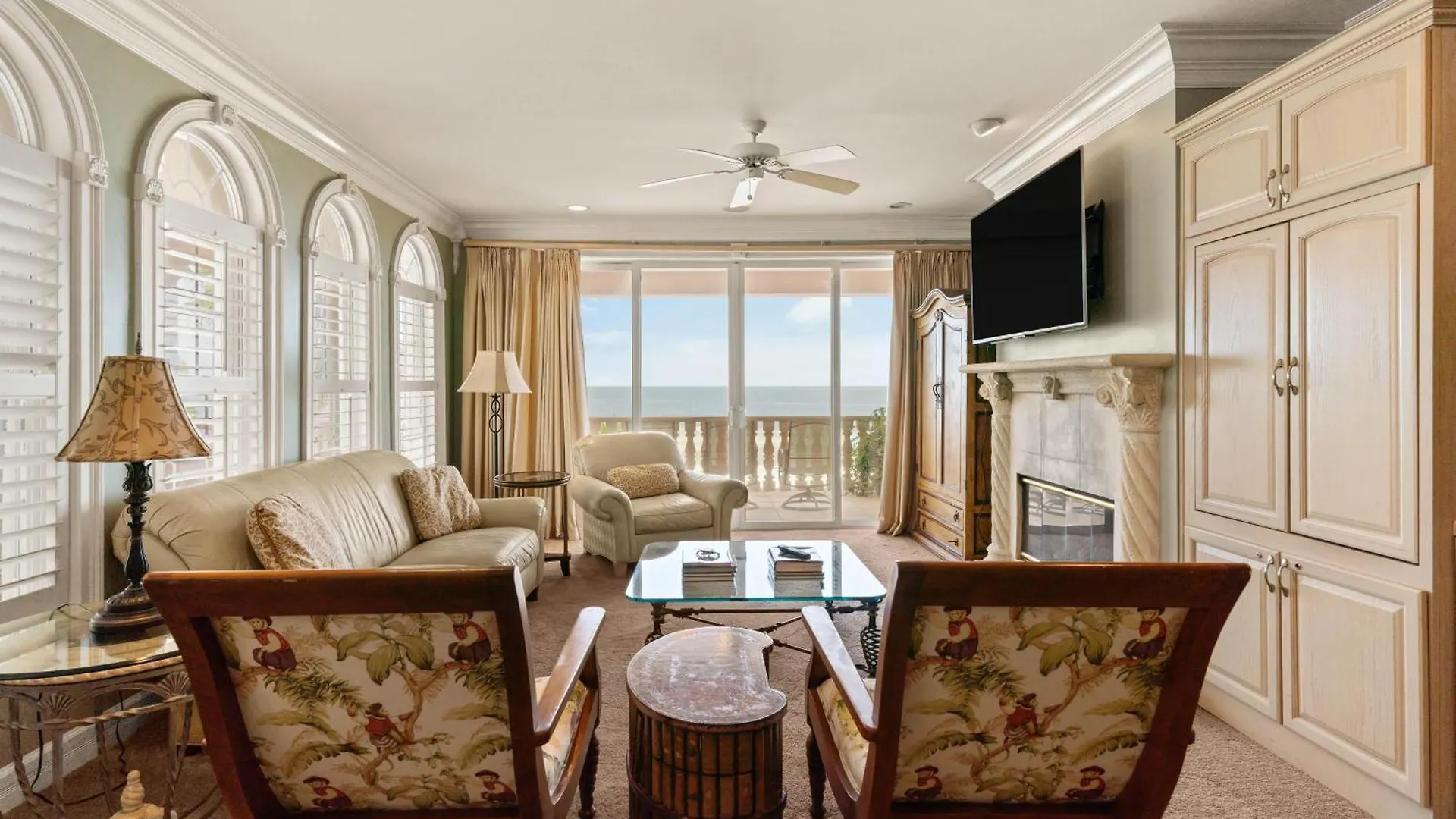 Beachside Retreat - 907 Beachview Drive * St. Simons Island