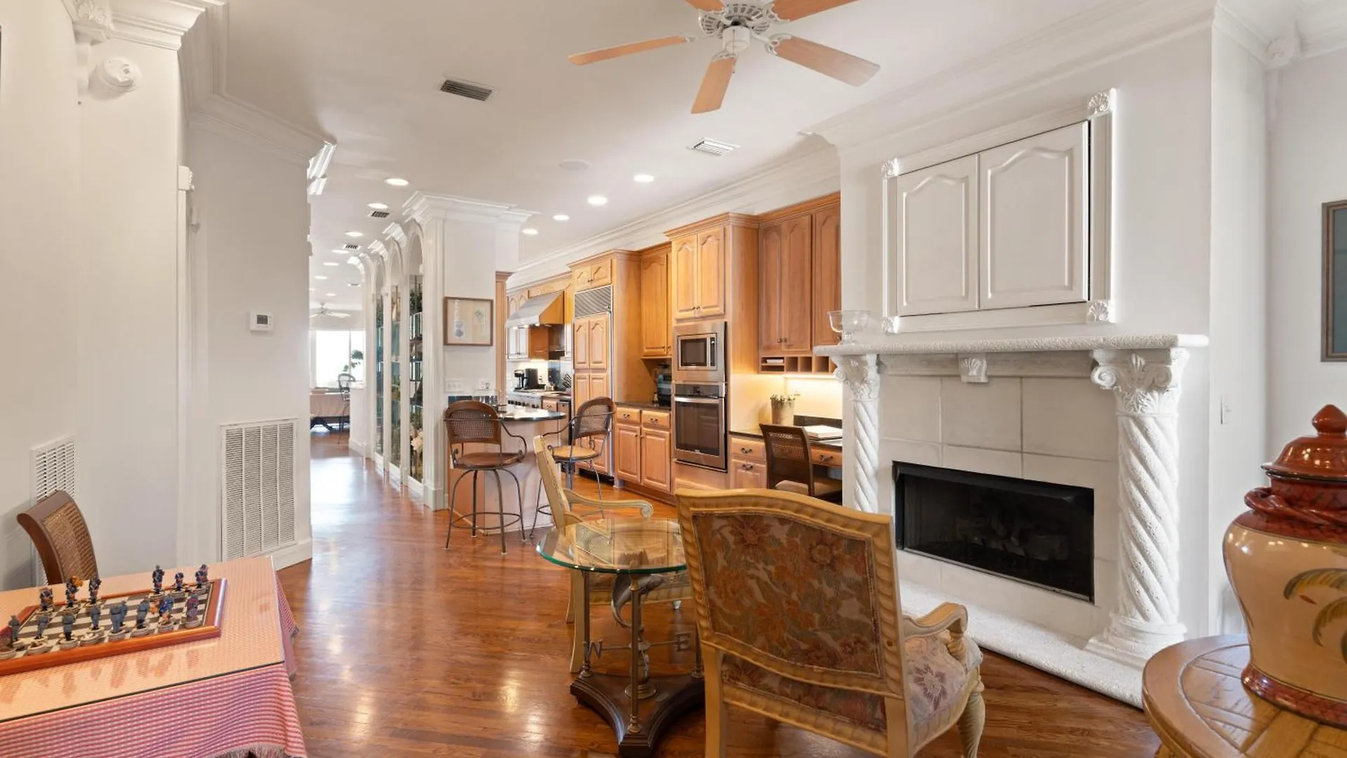 Beachside Retreat - 907 Beachview Drive St. Simons Island
