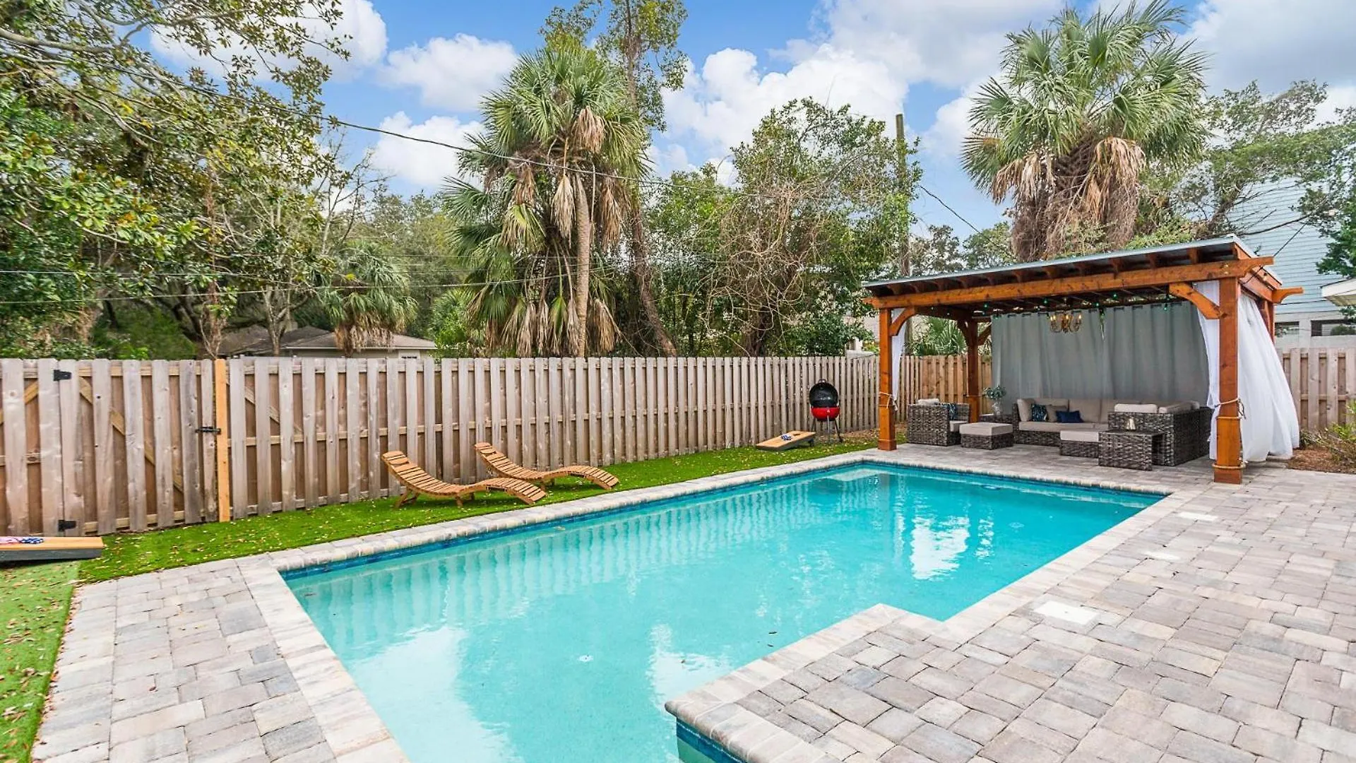 Waters Edge - 1808 Ocean Road * St. Simons Island