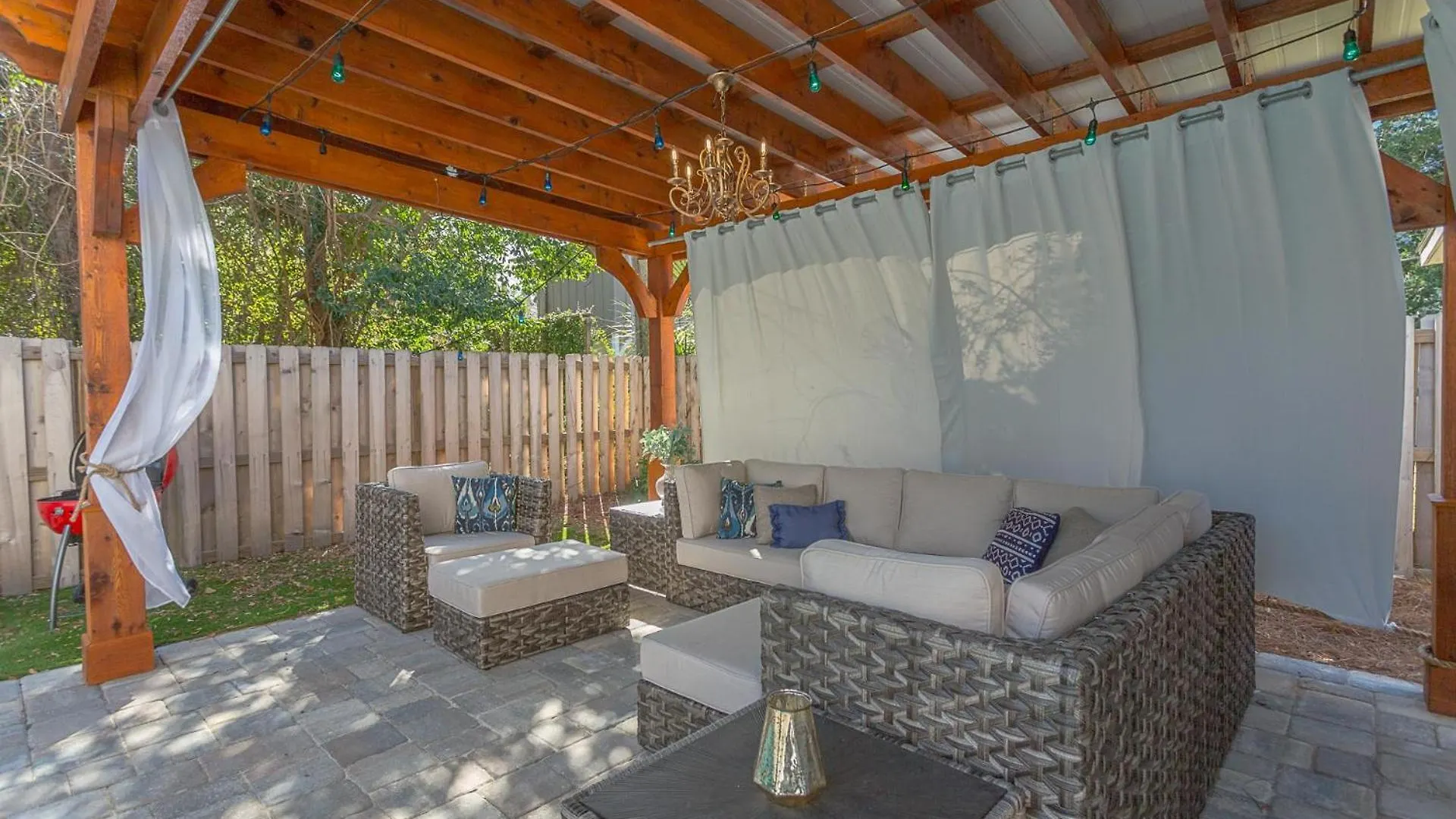 Waters Edge - 1808 Ocean Road *