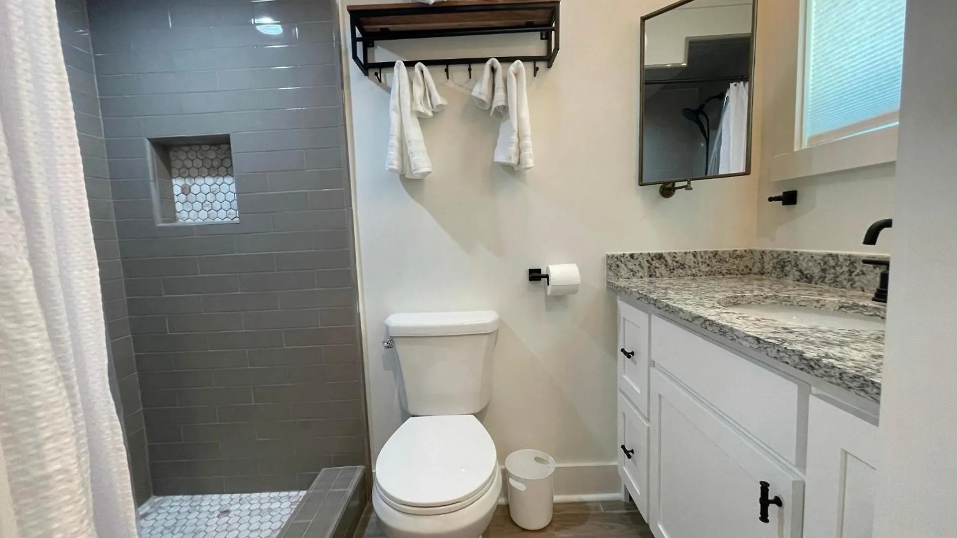 Tree Spirit Retreat - 4310 Third Street Holiday home