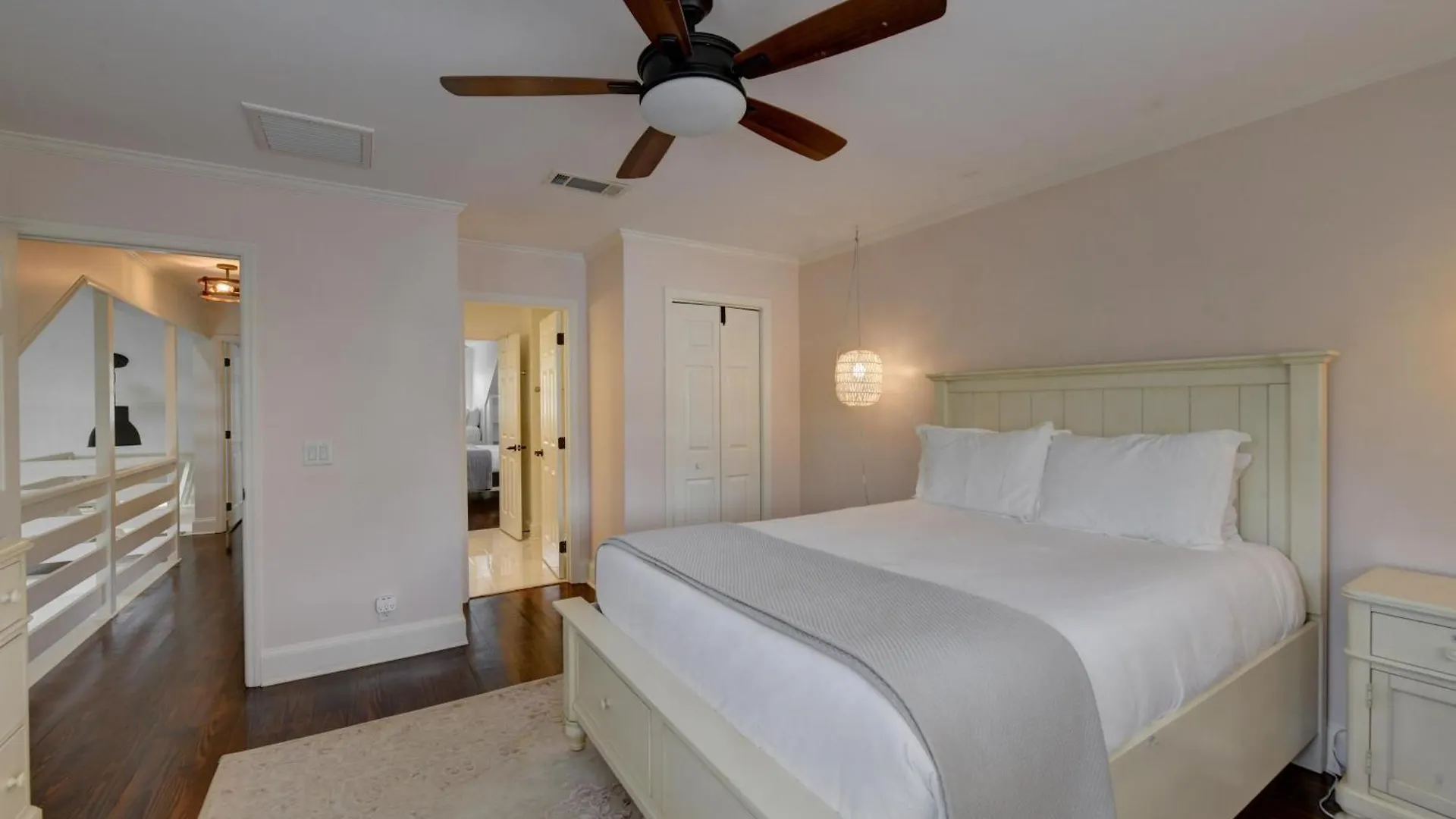 Holiday home Make A Splash - 510 Delegal St *