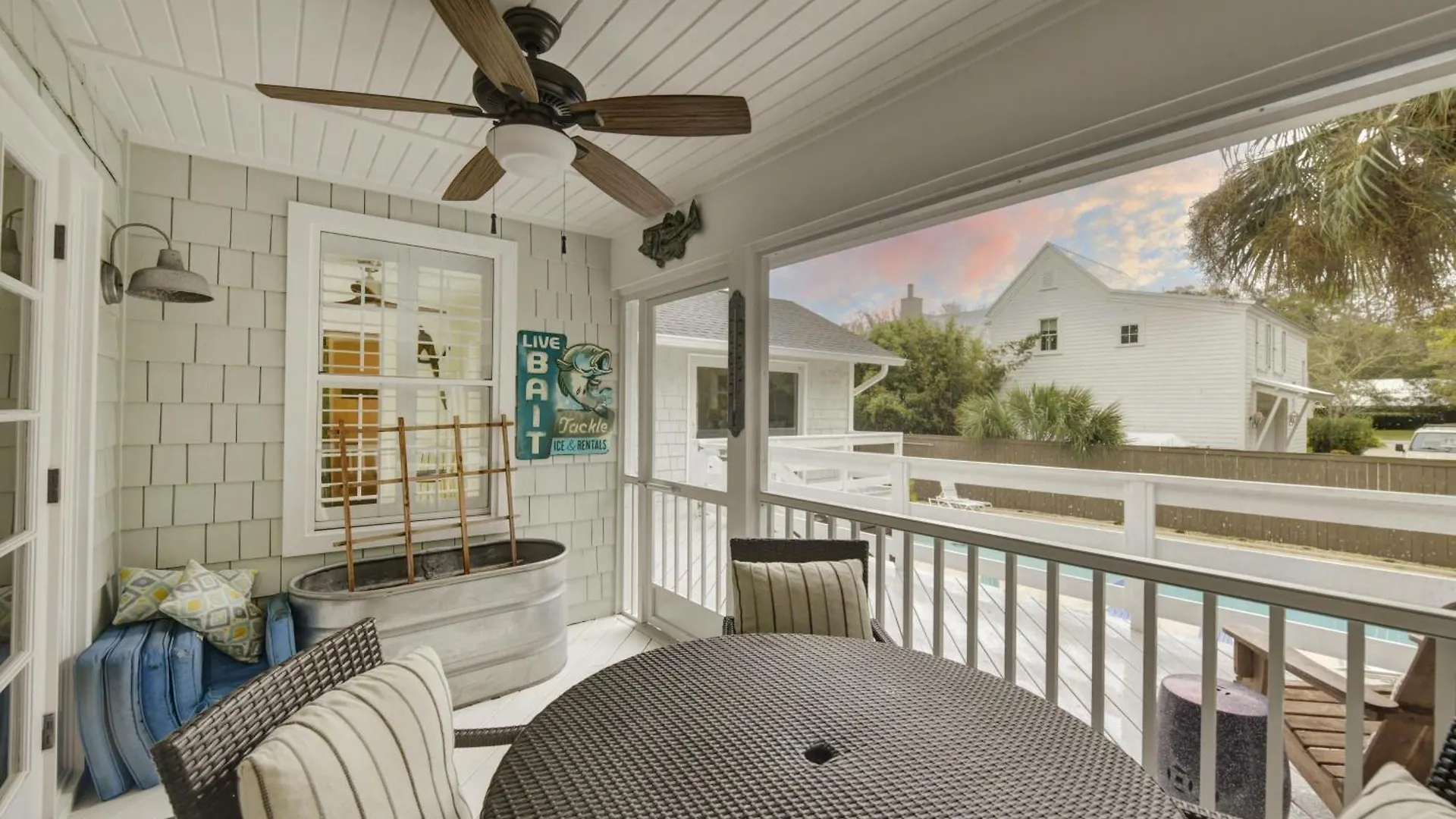 Make A Splash - 510 Delegal St Holiday home *
