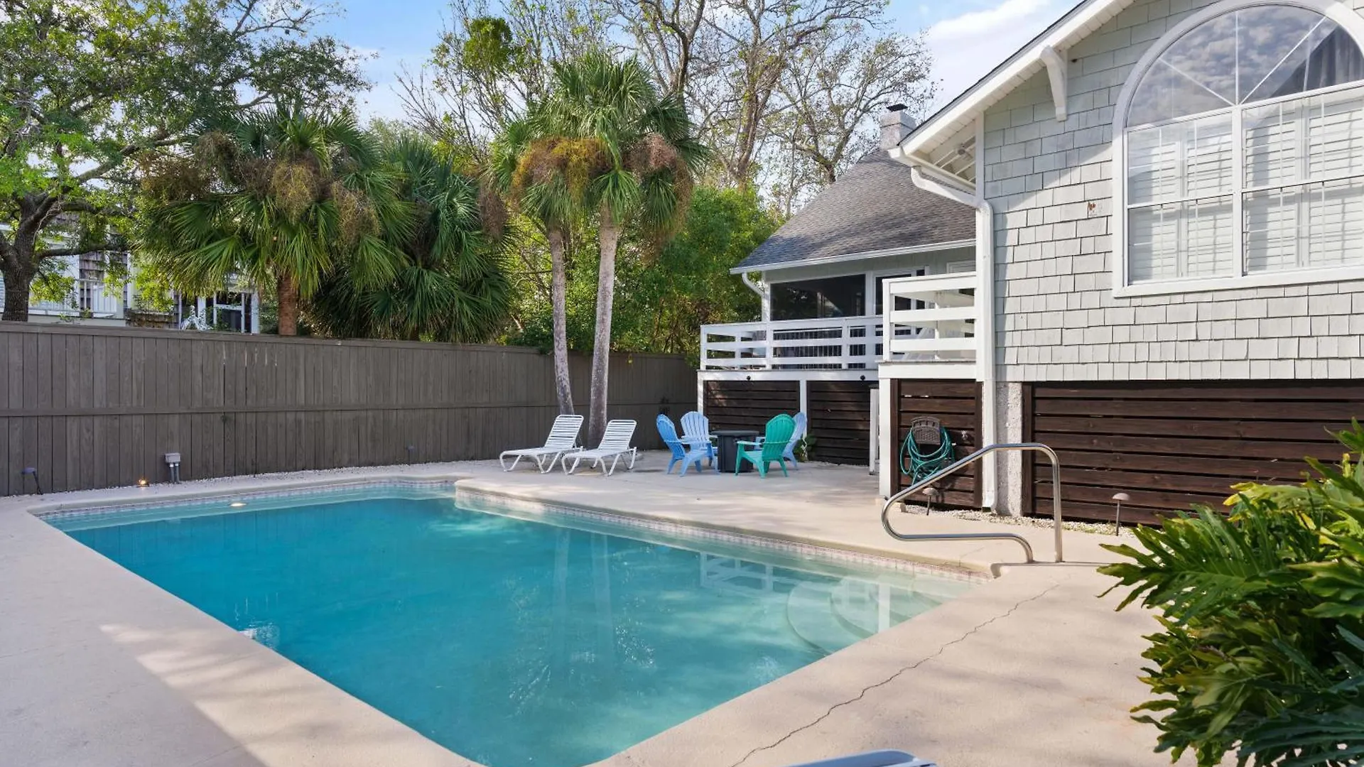 Holiday home Make A Splash - 510 Delegal St *