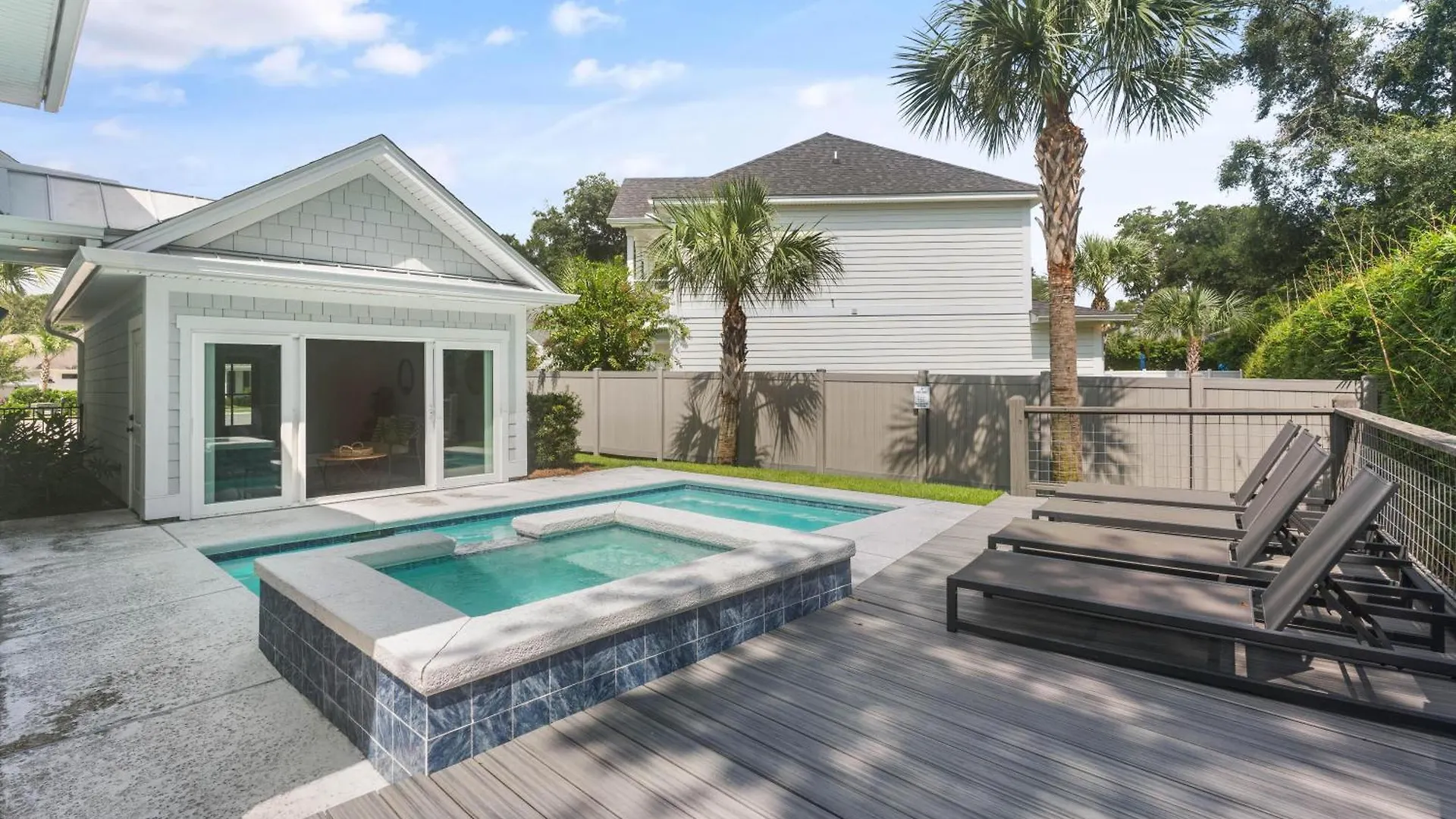 Hook, Wine & Sinker - 20 Couper Place Holiday home St. Simons Island