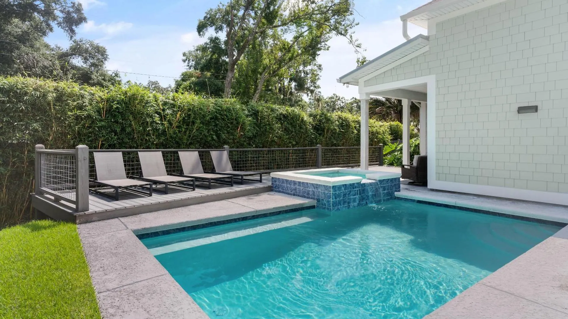 Hook, Wine & Sinker - 20 Couper Place Holiday home