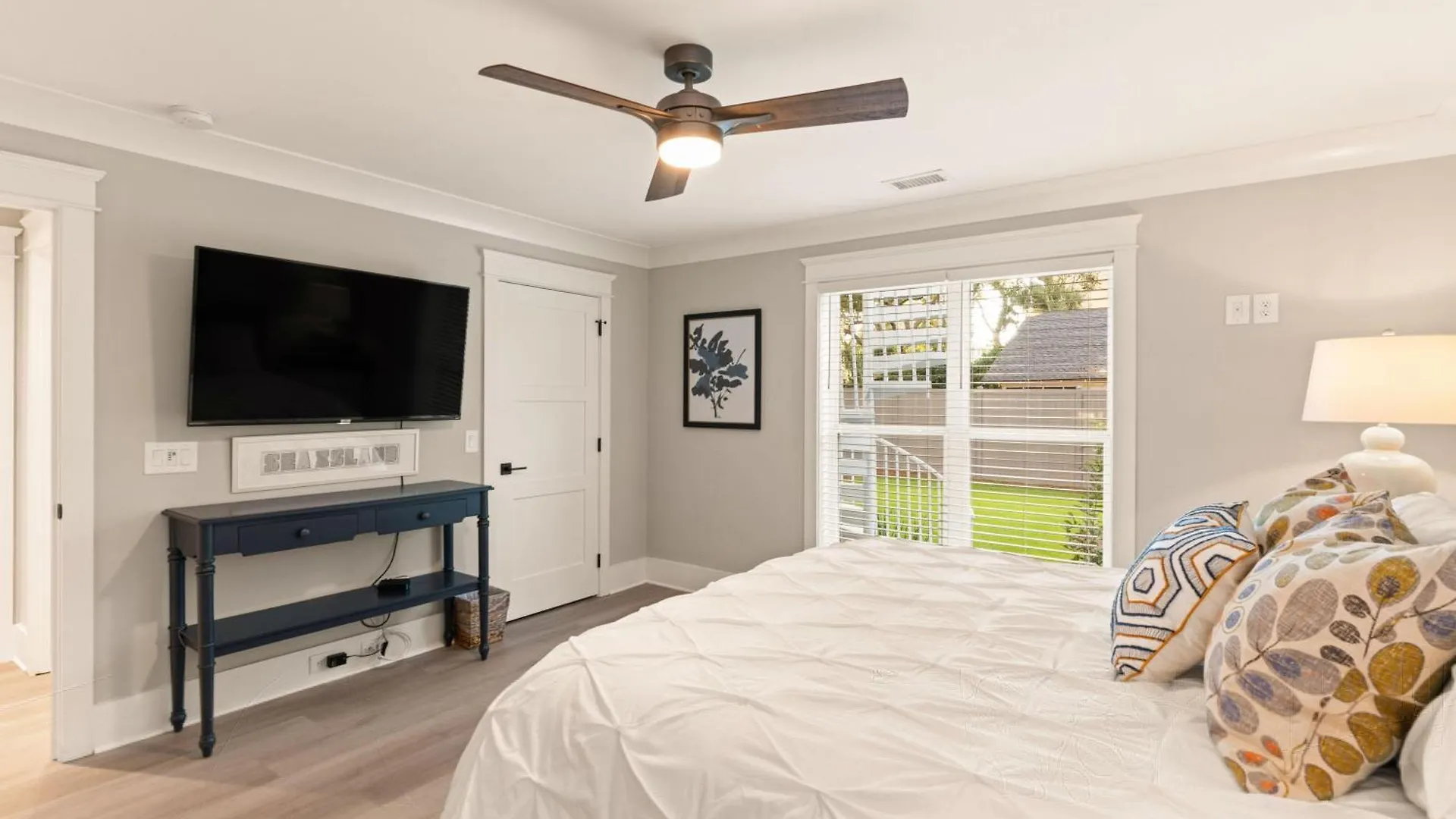 Astin - 4221 Seventh Street St. Simons Island