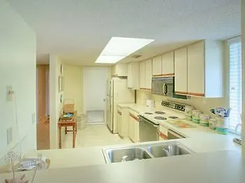 Hodnett Coopers North Breakers Hotel 3*