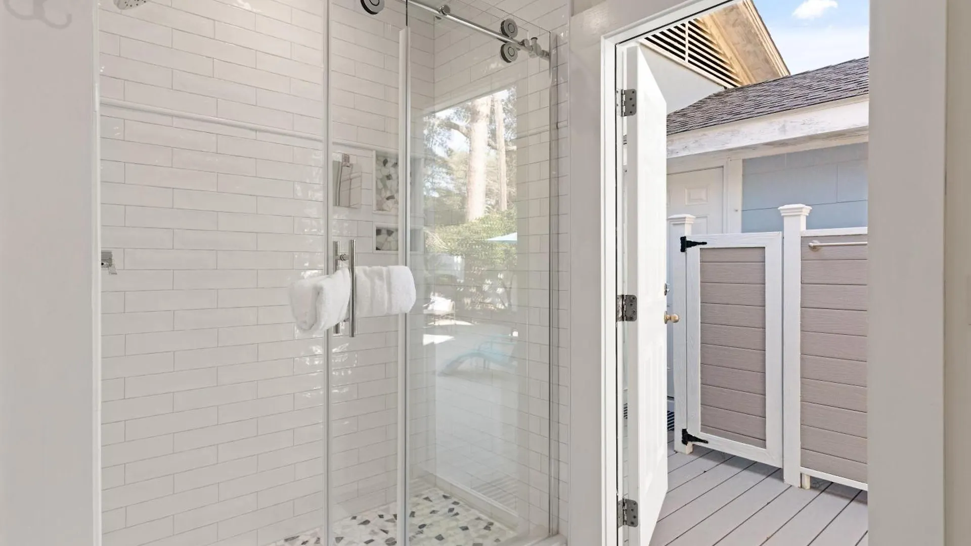 Sunshine Daydreams - 4310 Seventh Street *