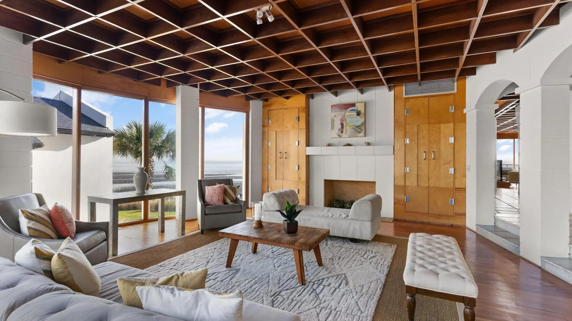 The Iconic Round House - 91 Gould St Holiday home