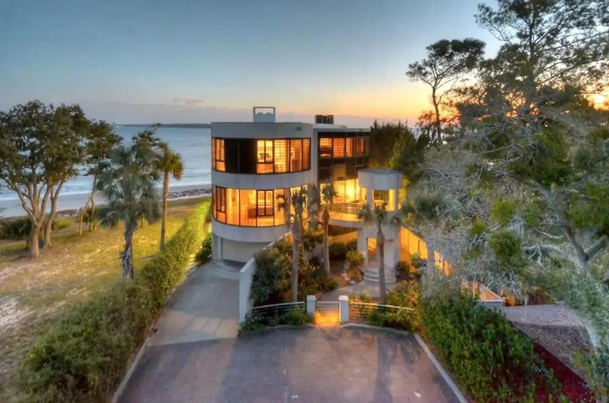 The Iconic Round House - 91 Gould St Holiday home