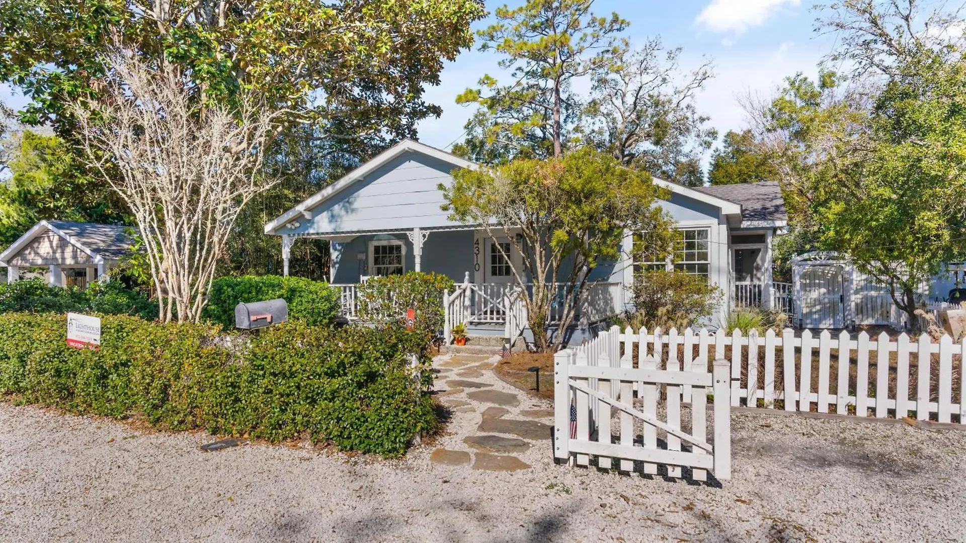 Sunshine Daydreams - 4310 Seventh Street *