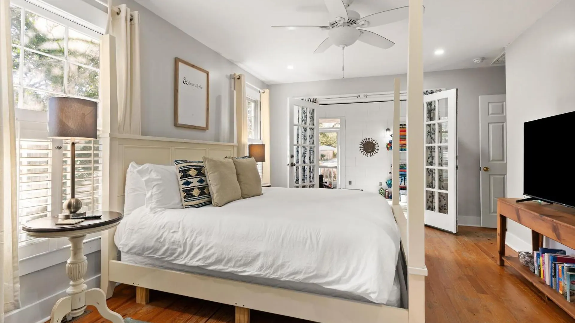 Sunshine Daydreams - 4310 Seventh Street