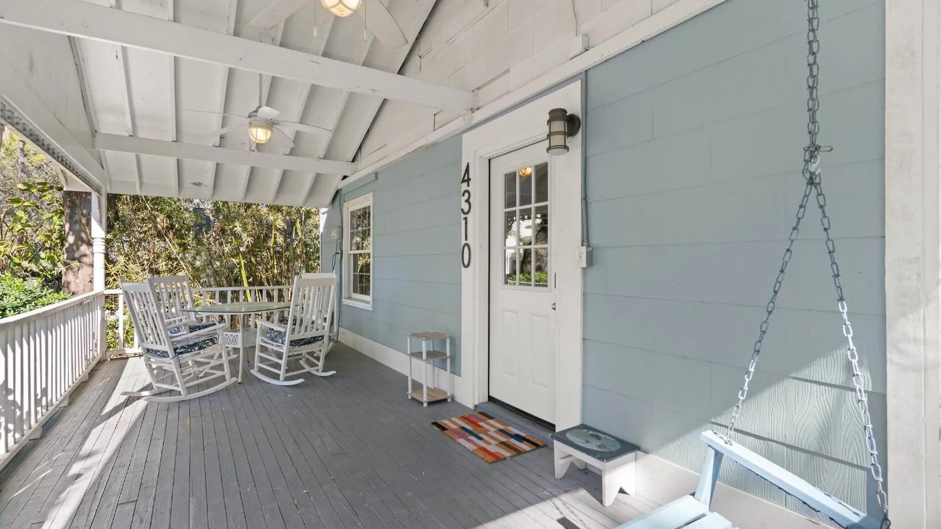 Sunshine Daydreams - 4310 Seventh Street * St. Simons Island