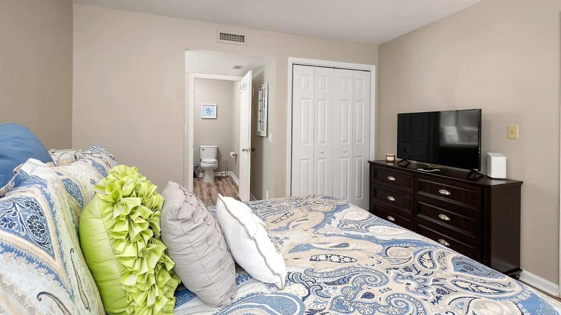 Harbour Oaks 112 *