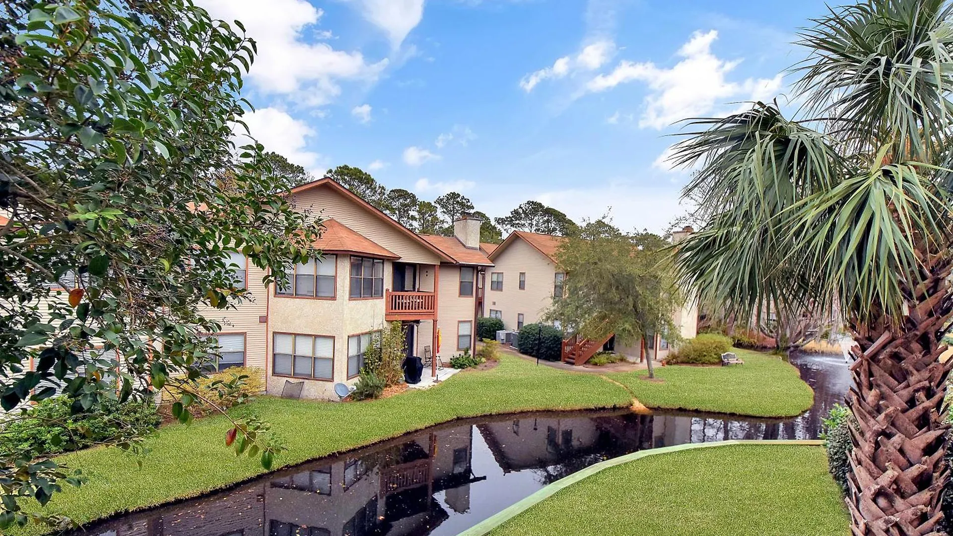 Harbour Oaks 112 *
