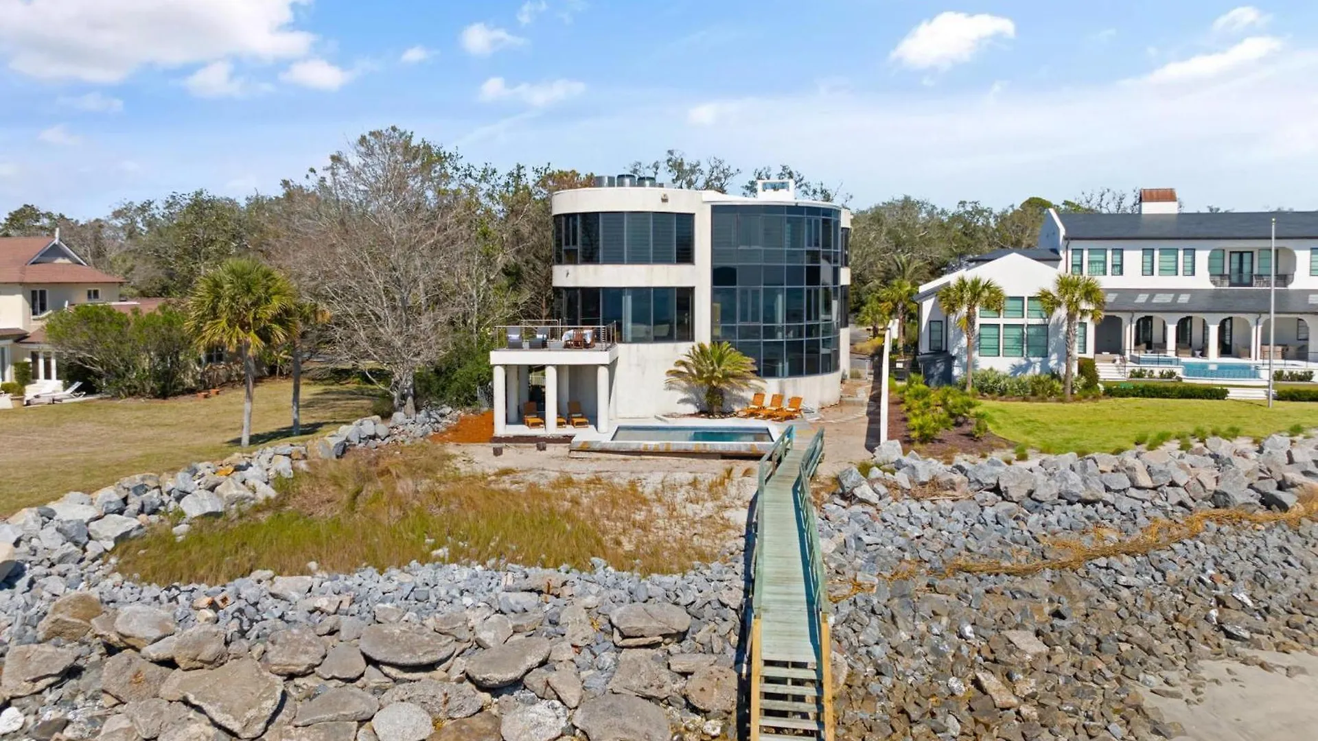 The Iconic Round House - 91 Gould St Holiday home
