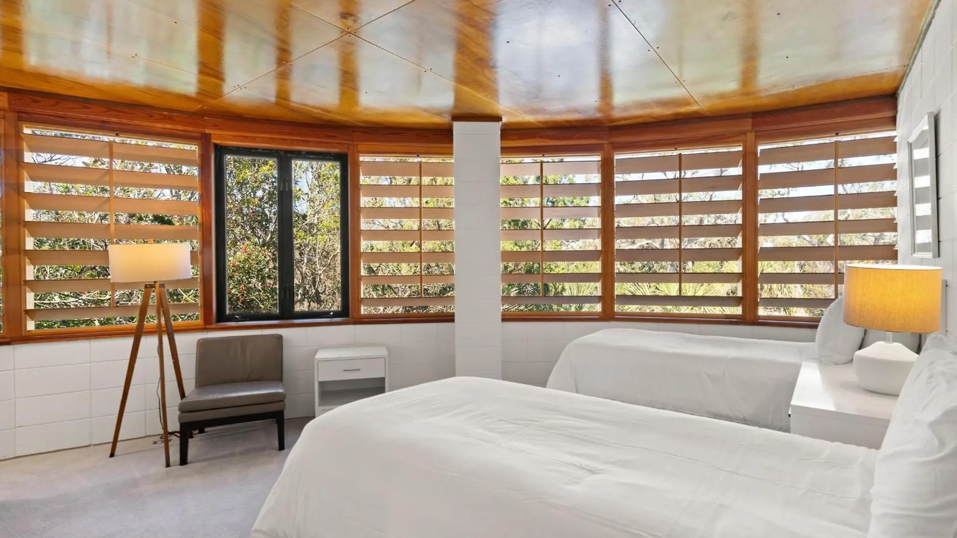 The Iconic Round House - 91 Gould St *