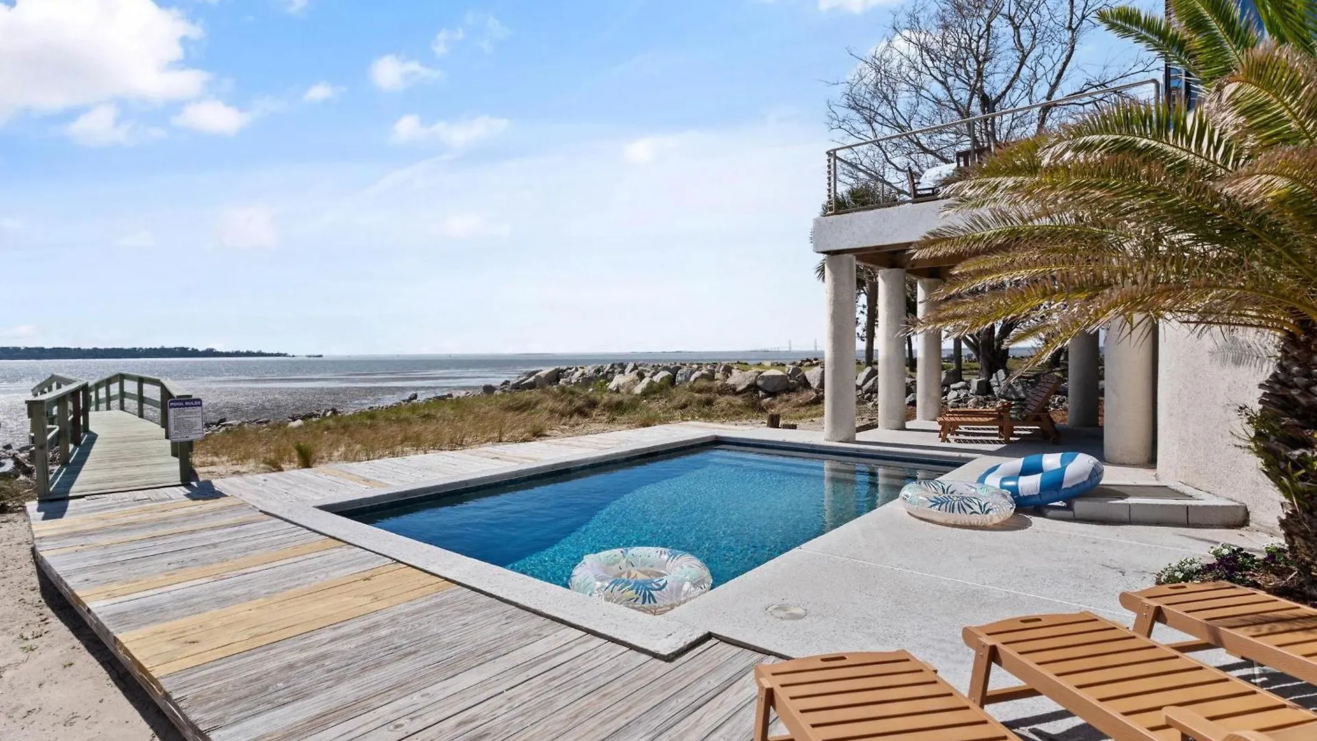 The Iconic Round House - 91 Gould St St. Simons Island