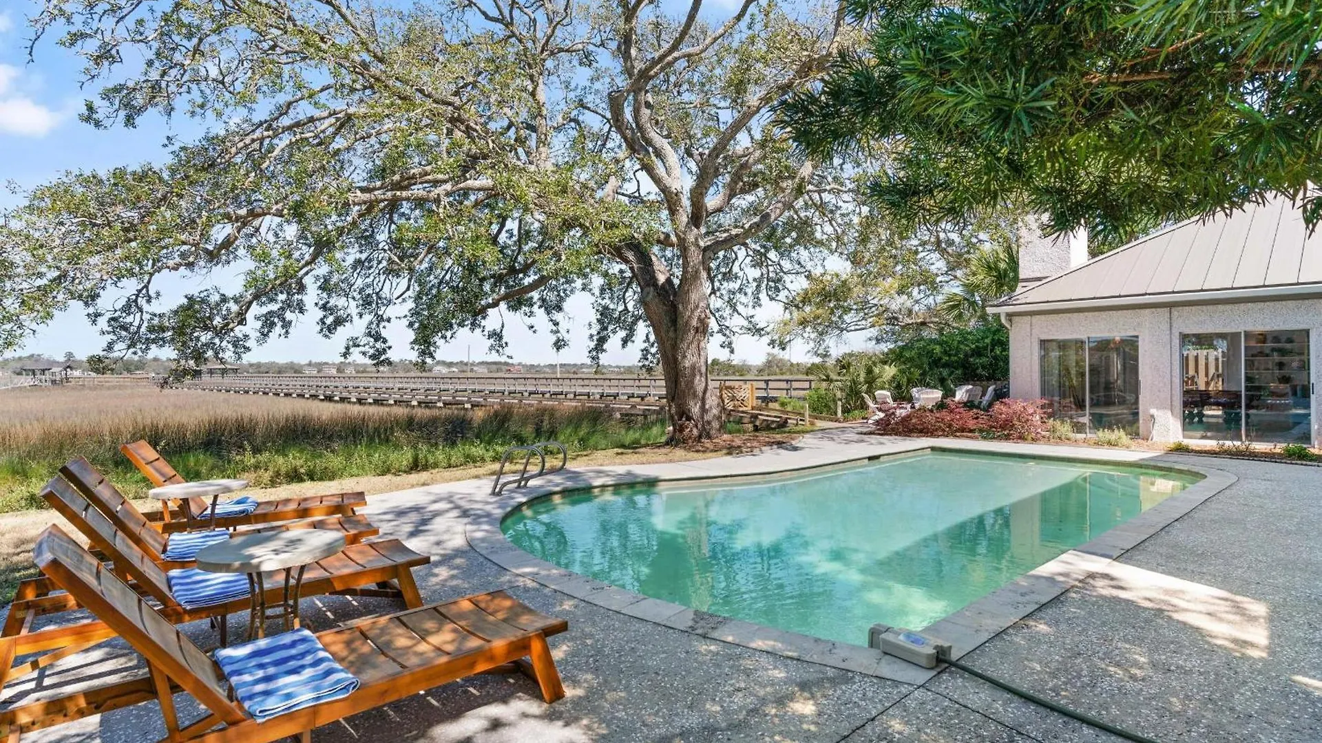 Holiday home The Oak On The River - 2311 Ocean Rd *