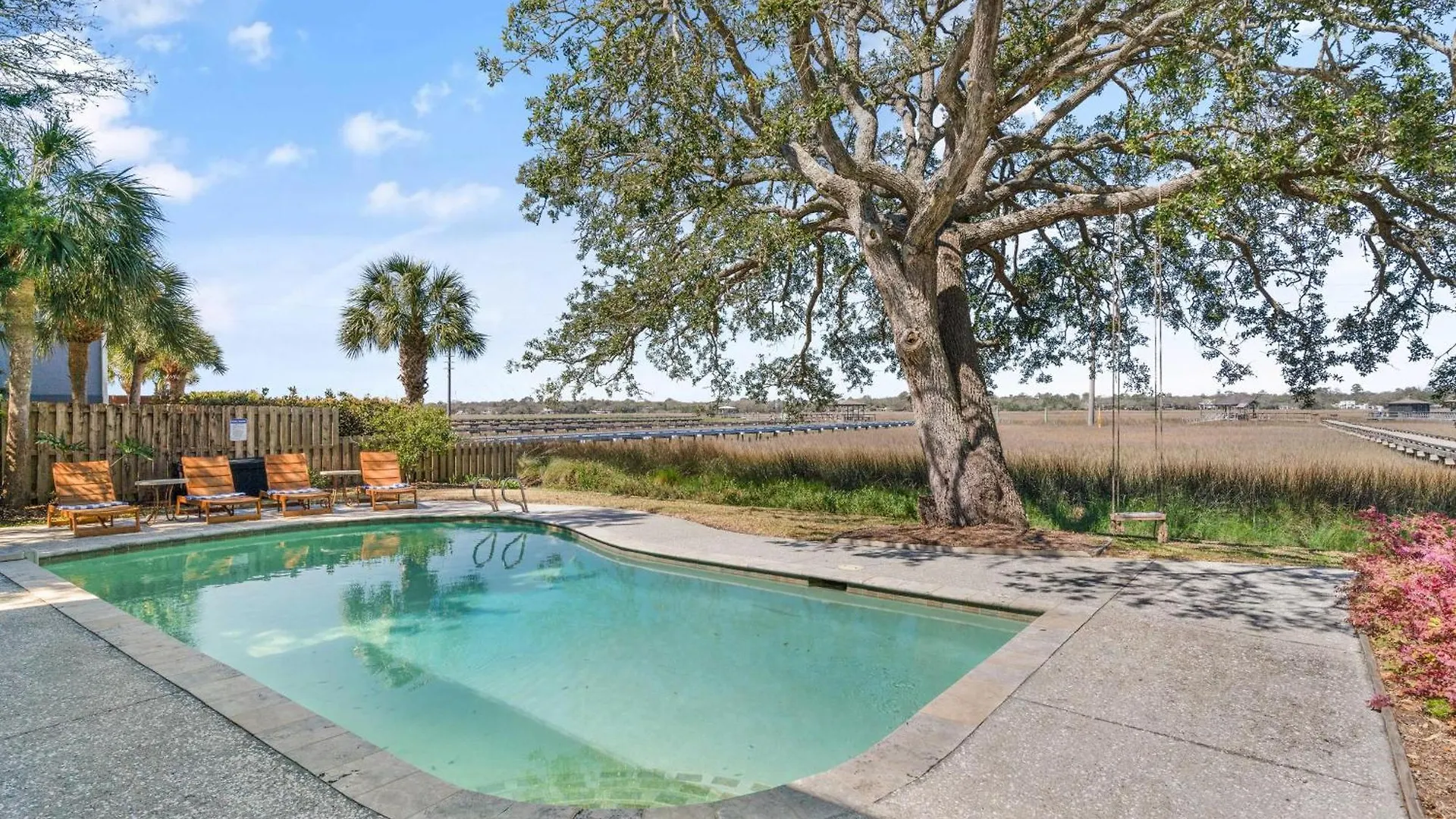 The Oak On The River - 2311 Ocean Rd Holiday home *