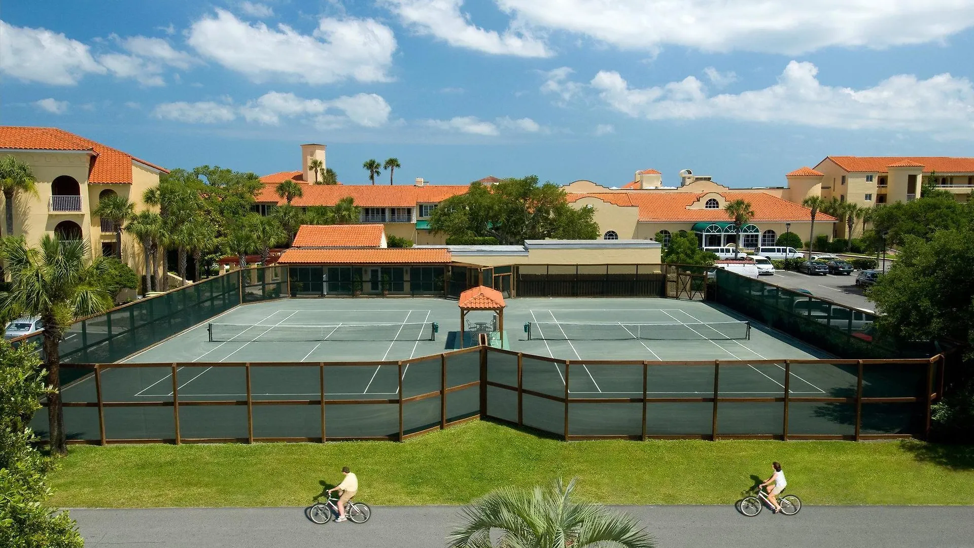 منتجع ذا كينج آند برينس بيتش آند جولف ريزورت St. Simons Island