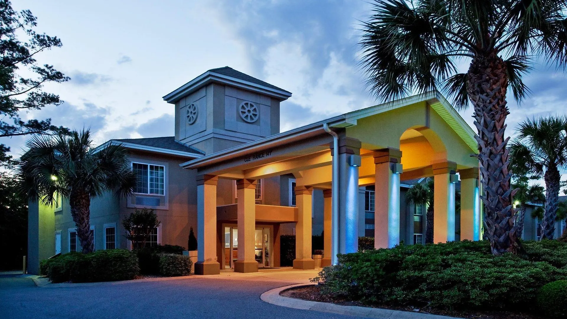 Resort Express Saint Simons Island By Ihg St. Simons Island