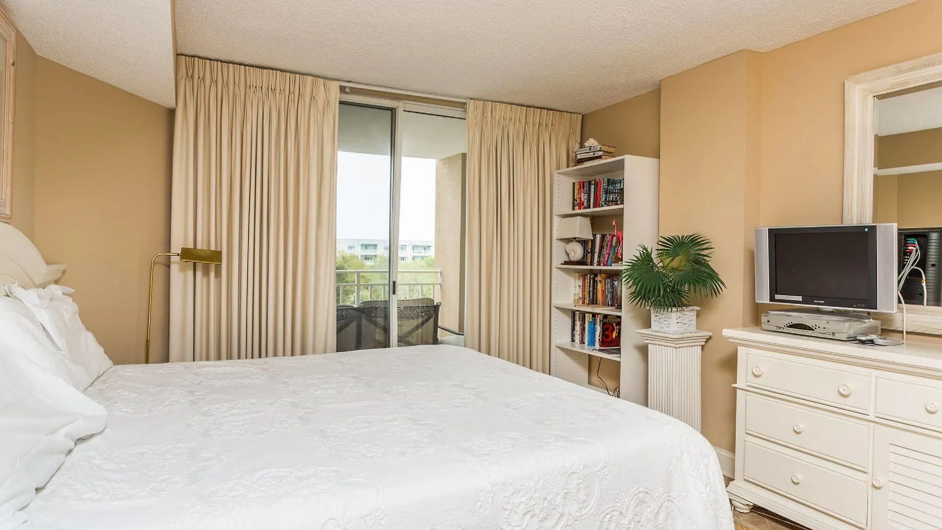 Hodnett Coopers North Breakers Hotel 3*