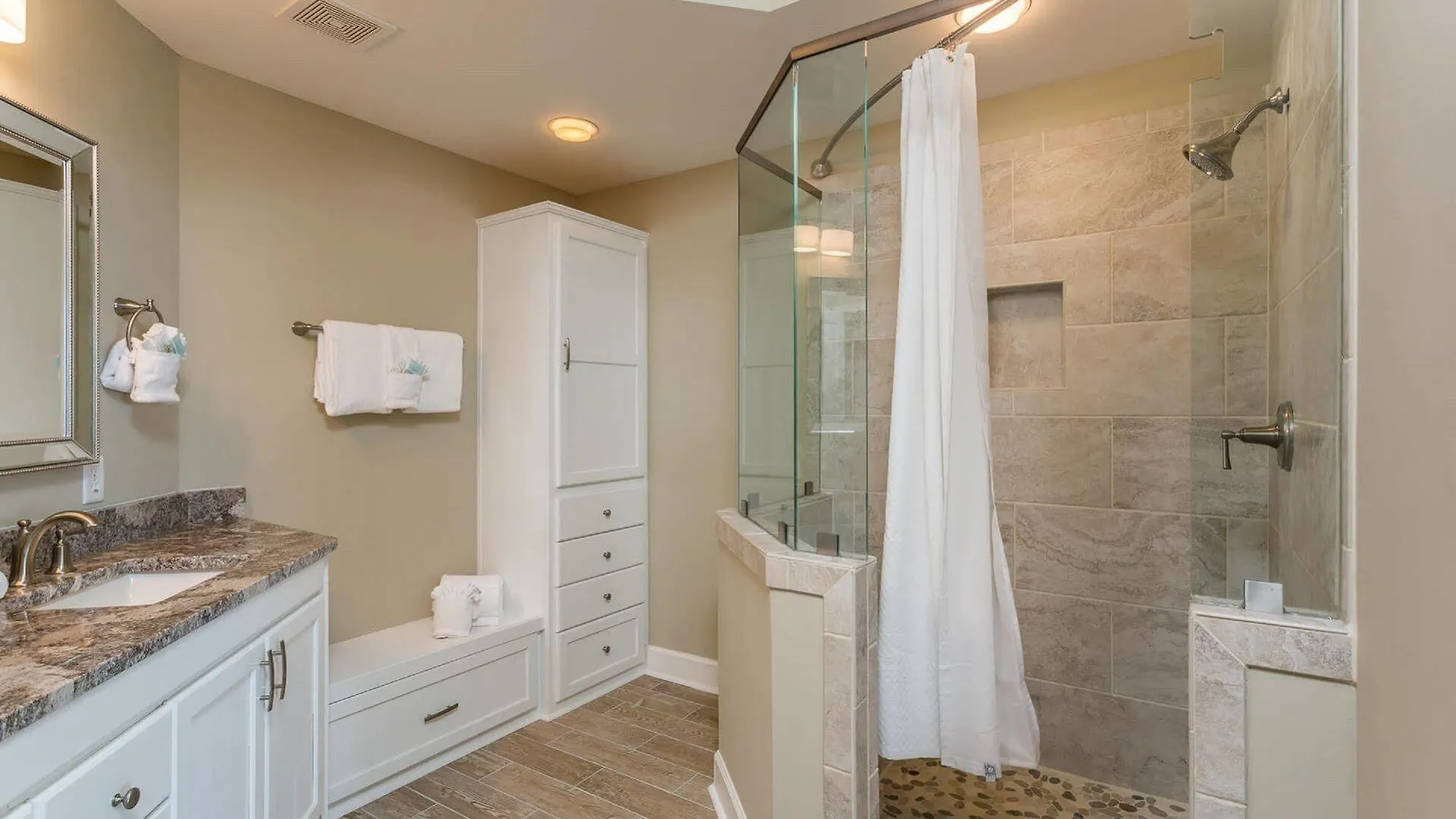 Hodnett Cooper St. Simons Grand 4*
