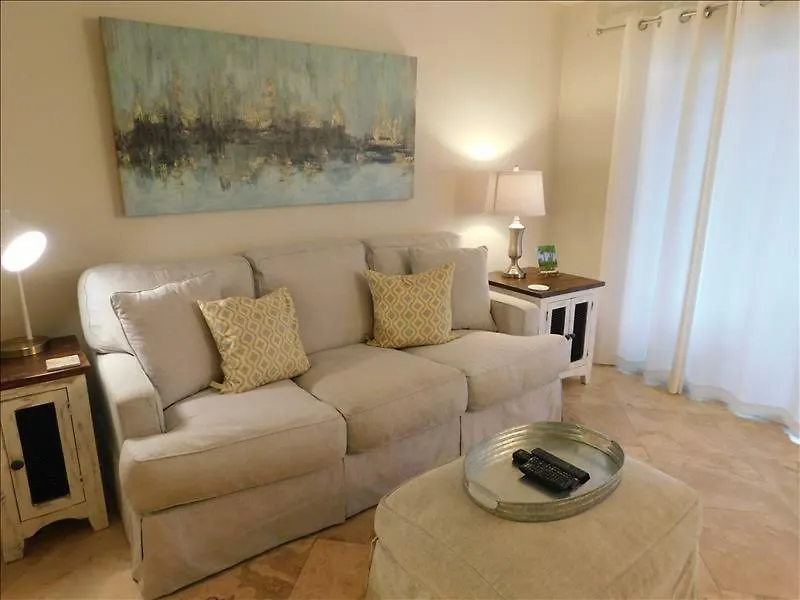 Ocean Walk 2/2 Apartment St. Simons Island