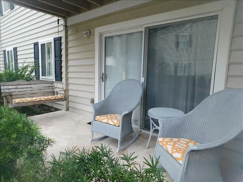 Ocean Walk 2/2 Apartment St. Simons Island