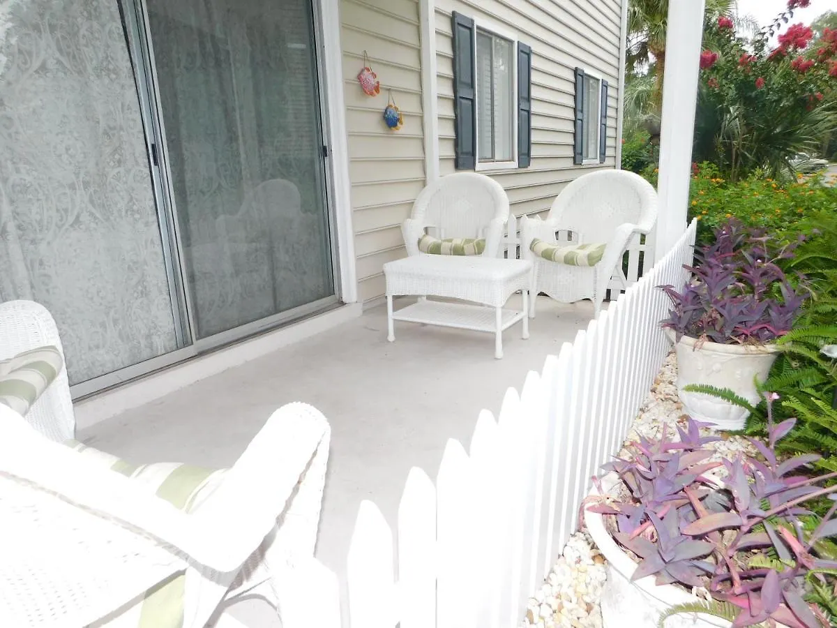Ocean Walk 2/2 Apartment St. Simons Island