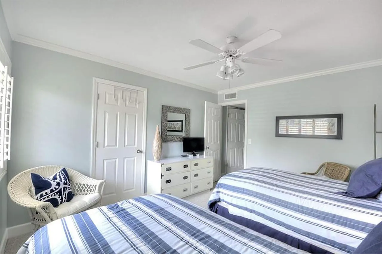 1500 Demere Road #d5 By Hodnett Cooper * St. Simons Island